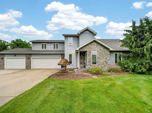3213 Westwood Estates Dr, Erie, PA 16506