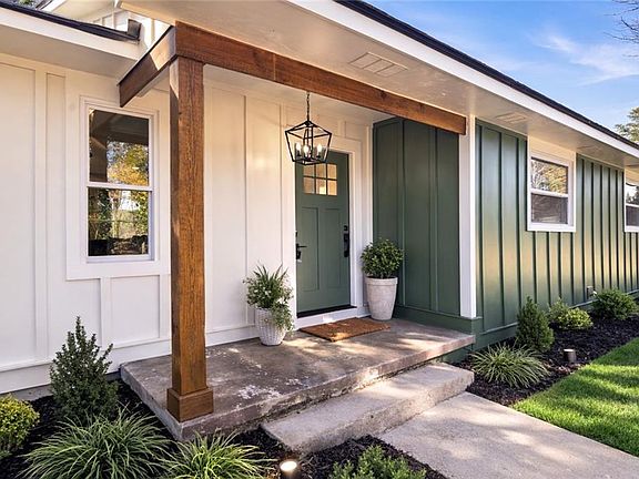 2nd image of 3901 Ebenezer Rd