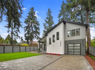 10044 Sand Point Way NE, Seattle, WA 98125