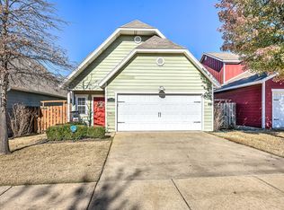 2702 SW Arbor Rd, Bentonville, AR 72713