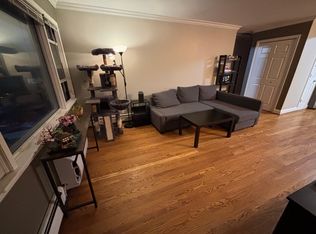 33 Rockford Ave APT 3W, Forest Park, IL 60130