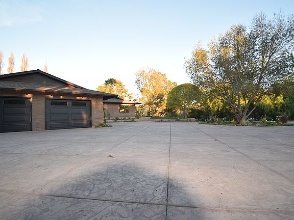 4th image of 192 Ramona Pl