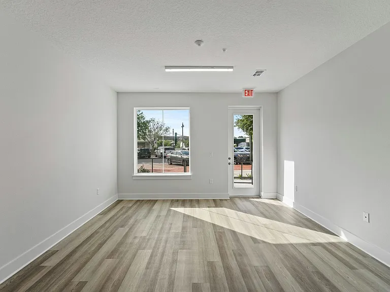 Office/Retail Space