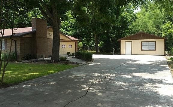 5th image of 801 Conway Dr