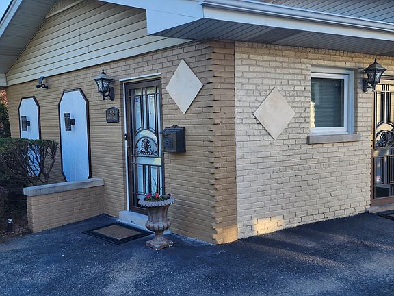5th image of 4515 Idlewild Ln