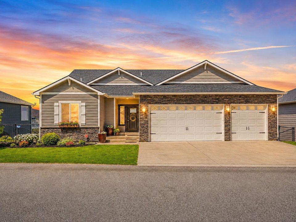 1st image of 2708 S Galway Ln