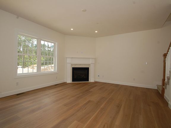 5th image of 122 South Road