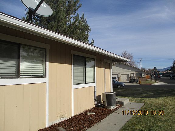 2nd image of 1169 Townhouse Cir #A