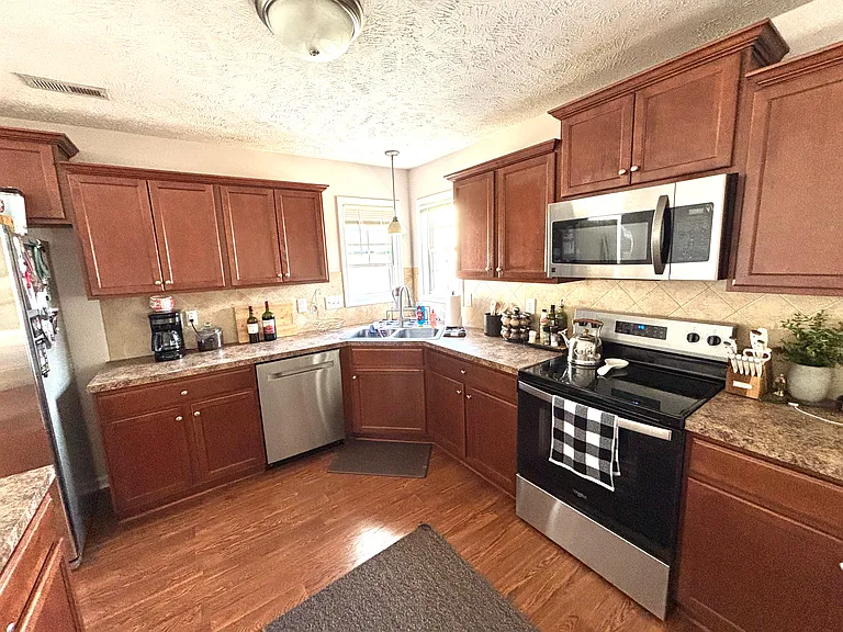 2513 Hunting Bow Dr — Photo 13