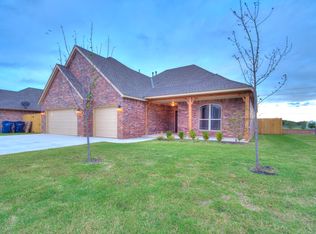 6309 Green Meadow Ln, Oklahoma City, OK 73132
