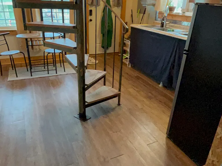 858 Miller St — Photo 9