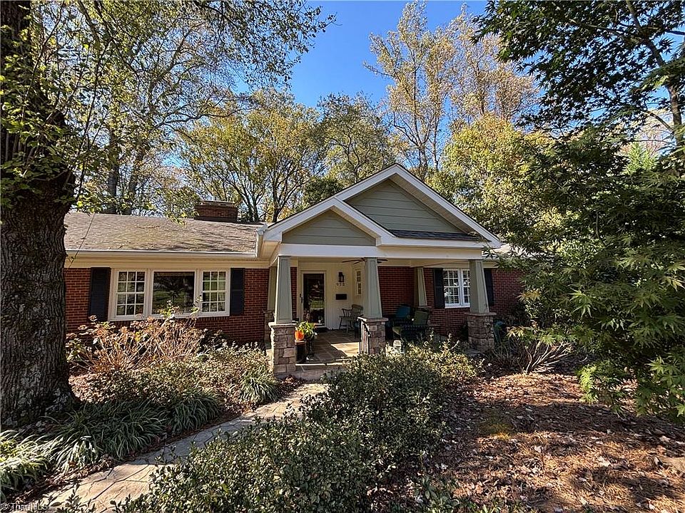 1st image of 972 Kenleigh Cir