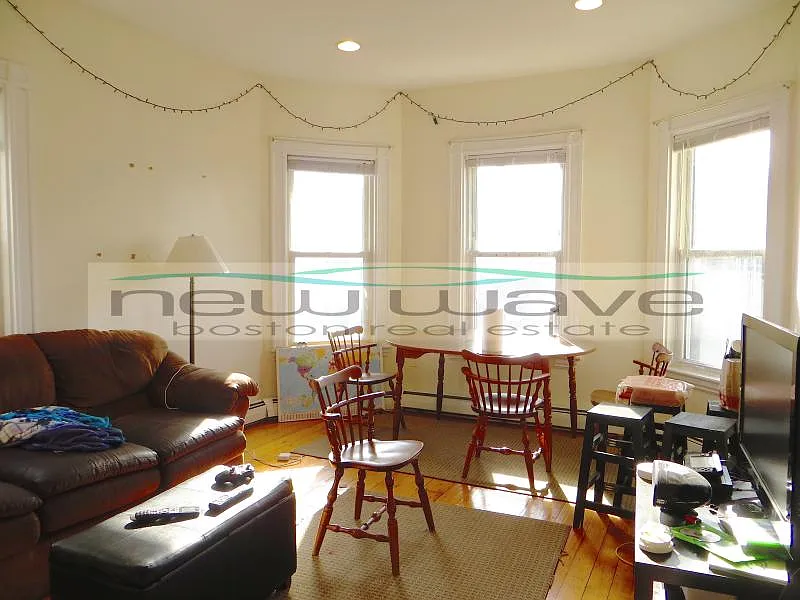 70 Calumet St #3