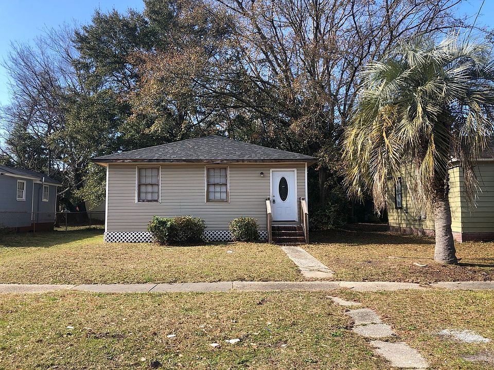 1st image of 2212 Cambridge Ave
