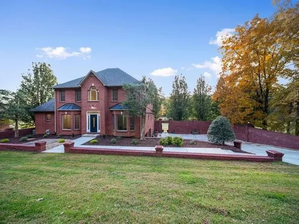 1418 Turnberry Pl, Cookeville, TN 38506