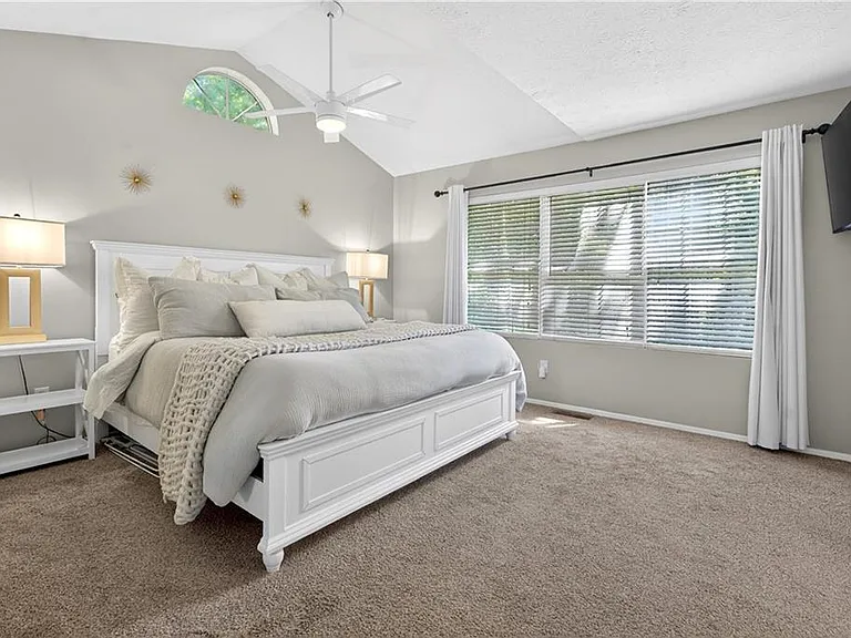 5035 N Bridges Dr — Photo 18