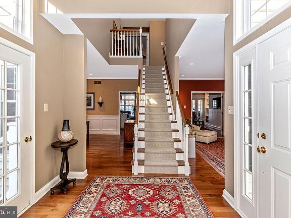 5th image of 66 Wincrest Dr