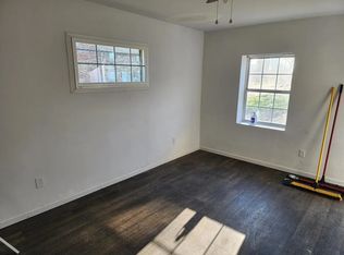 (Undisclosed Address), Nitro, WV 25143