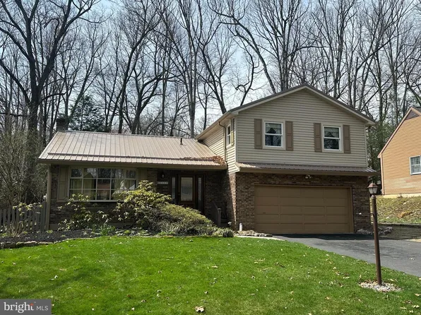 618 Berkshire Dr, State College, PA 16803