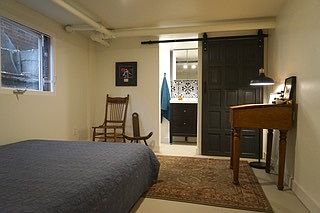 3rd image of 1021 N Ogden St #6B