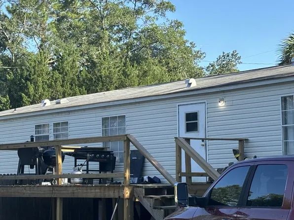 312 NW Avenue C, Carrabelle, FL 32322