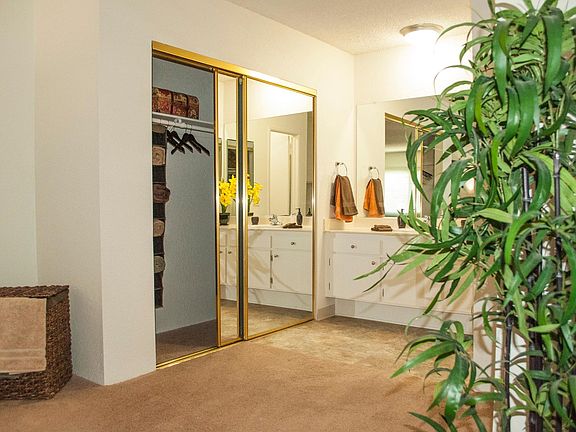 4th image of 16505 Vanowen St APT 103