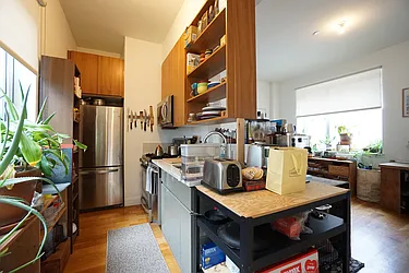 Rented by Rennit Inc.