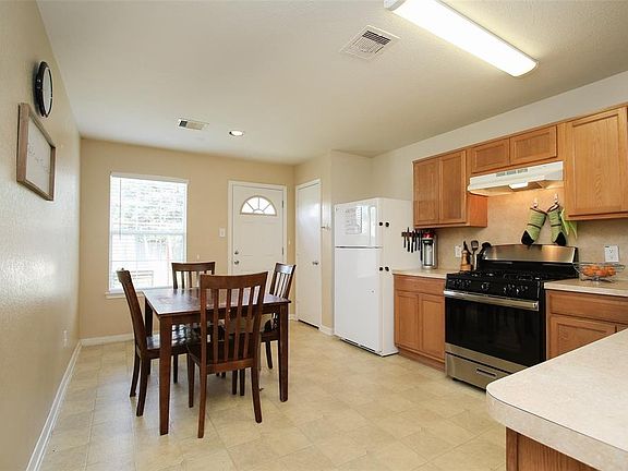 3rd image of 12051 Audubon Hill Ct