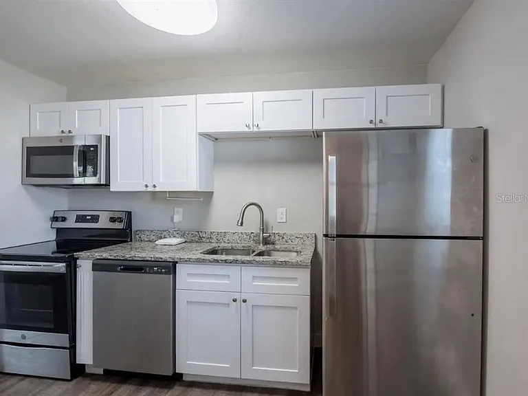 4226 Kelly Miller Ct — Photo 9