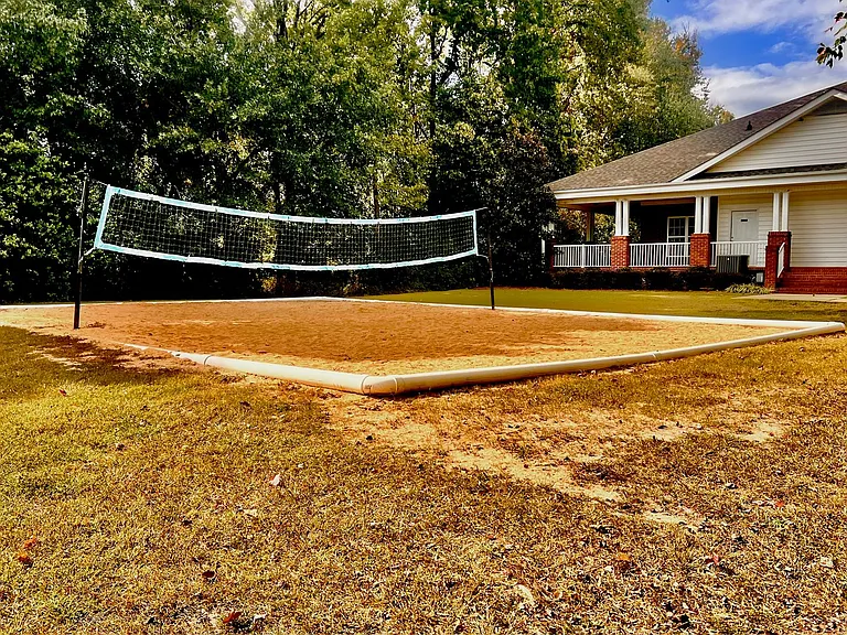 110 Shelby Ct — Photo 45
