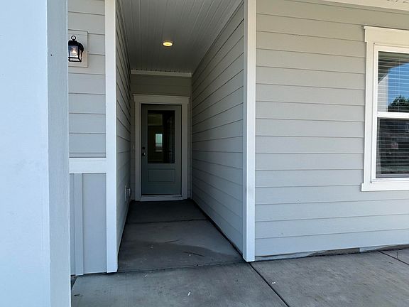 2nd image of 3060 Macaron Ct