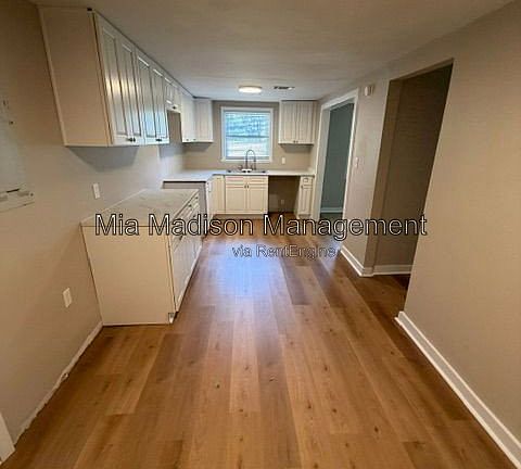 5th image of 316 Edgewater Rd