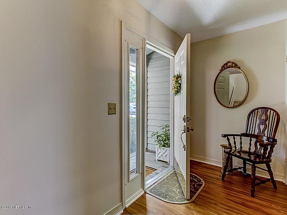 3rd image of 4531 Sussex Ave Unit 2