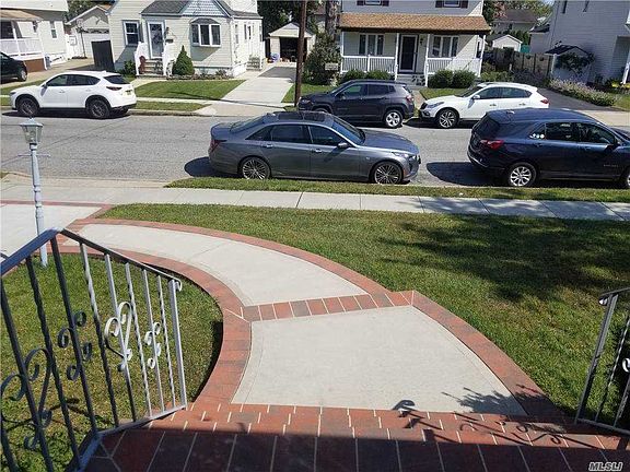3rd image of 2460 Margaret St