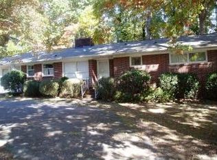 3210 Woodview Dr, High Point, NC 27265