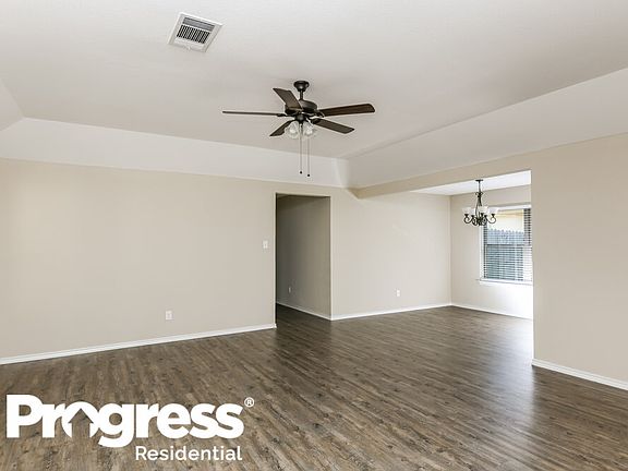 5th image of 2000 Alanbrooke Dr
