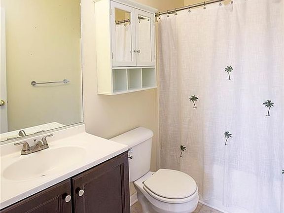 4th image of 3812 Lamplighter Ct