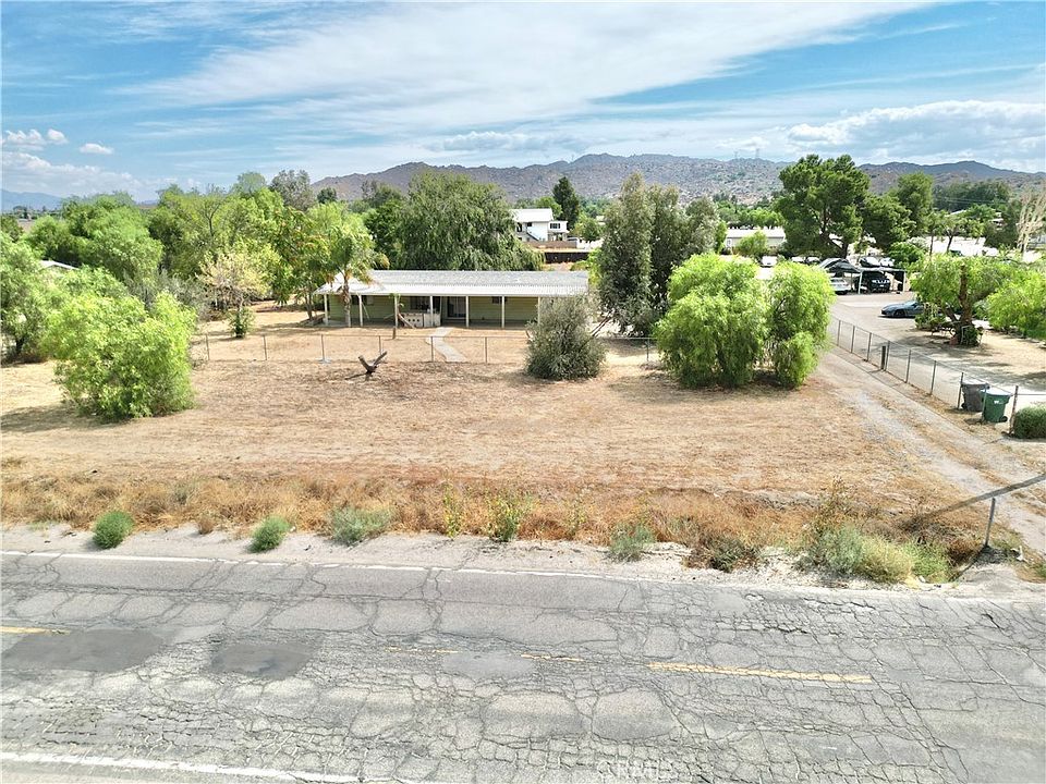 1st image of 23358 Pico Ave