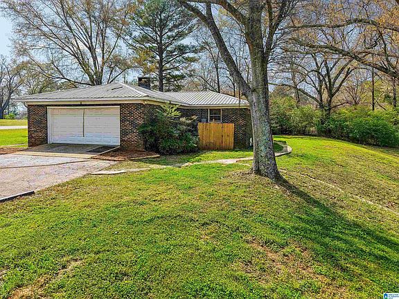 4th image of 2806 Oakdale Rd S