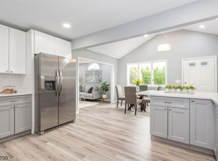 1207 Rony Rd, Union, NJ 07083