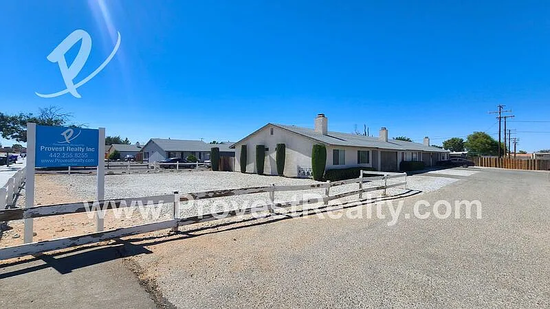 3 bed, 2.0 bath, 1100 sqft, $1,650 — Photo 4