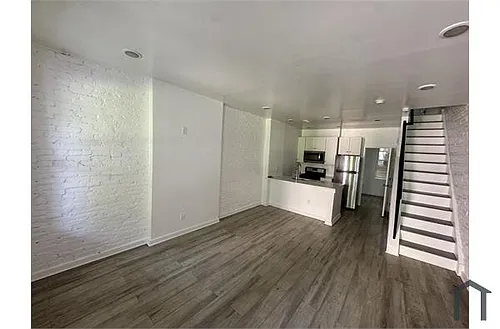2531 N Dover St Photo 1 2531 N Dover St Photo 1