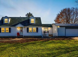 32 Wales Ridge Rd, Goodells, MI 48027