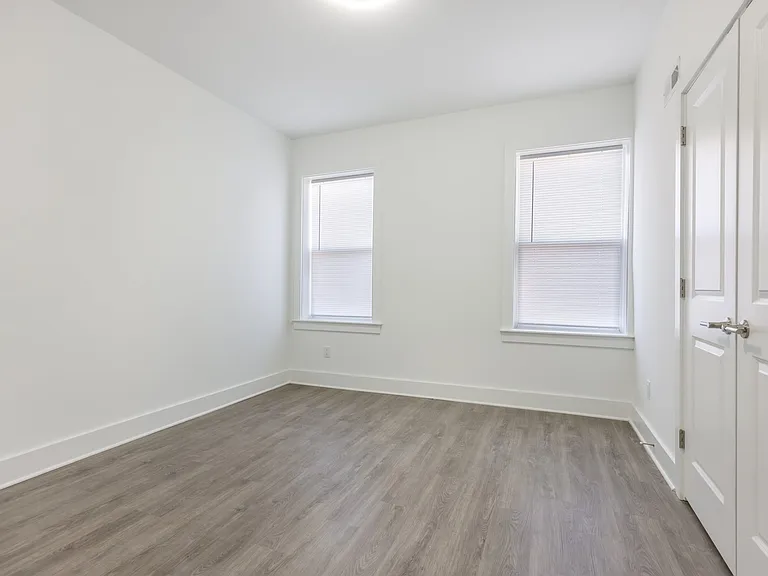 446-450 Irvine Turner Blvd #3D — Photo 9
