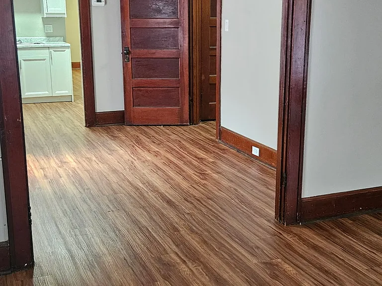 228 Williams Ave — Photo 4