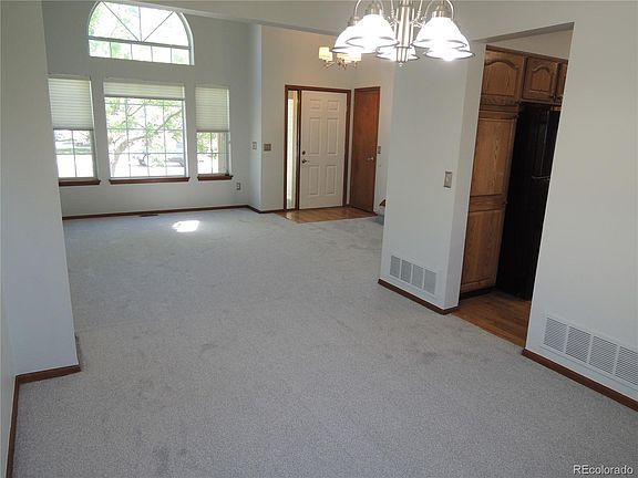 5th image of 17034 E Carr Ave