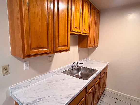 5th image of 1530 Briggs St APT 5