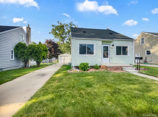 2129 Rosemont Rd, Berkley, MI 48072