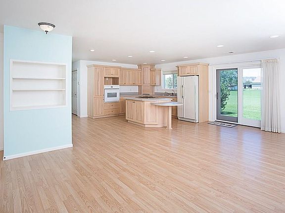 3rd image of 3151 N Daffodil Dr