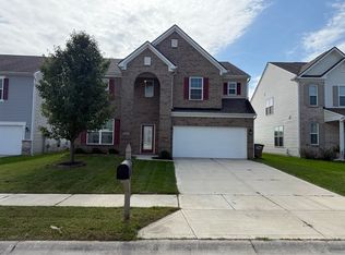 2321 Creek Bank Dr, Columbus, IN 47201